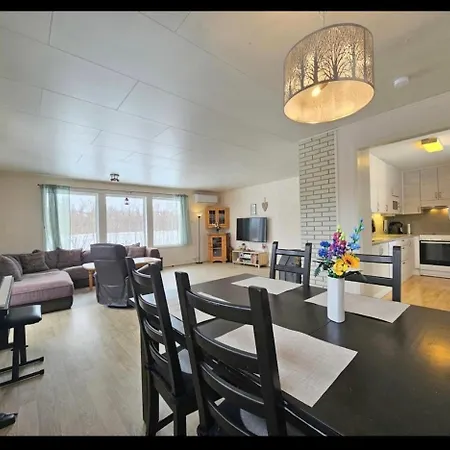 Holiday home Stort Hus Til Utleie Banjakas
